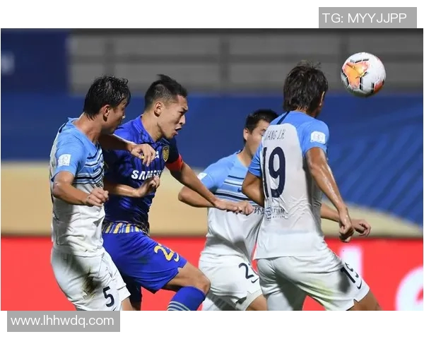 广州富力队迎战劲敌全力争胜助力球队冲击联赛前列目标